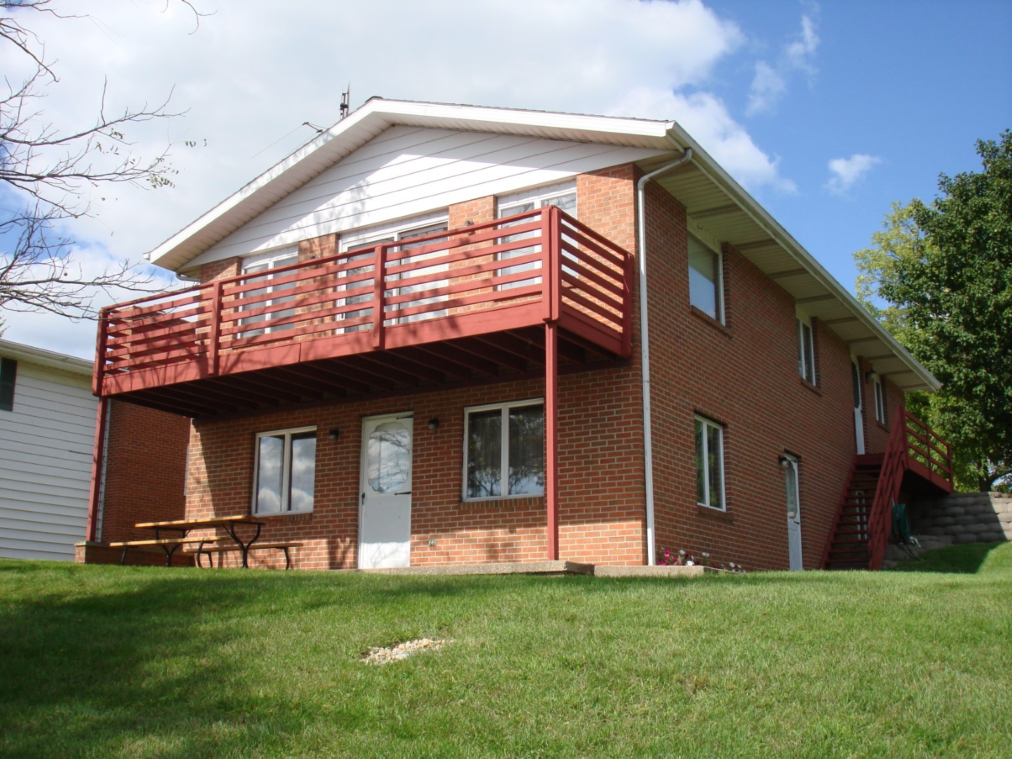 lensplaces Rentals in Goshen, Indiana and Sturgis, Michigan